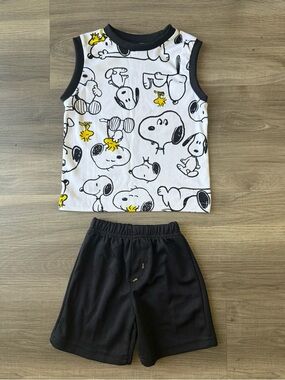 Peanuts White, Black & Yellow Snoopy Graphic Top